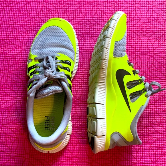 Nike Free 5.0 Neon Running Shoes Size 8
